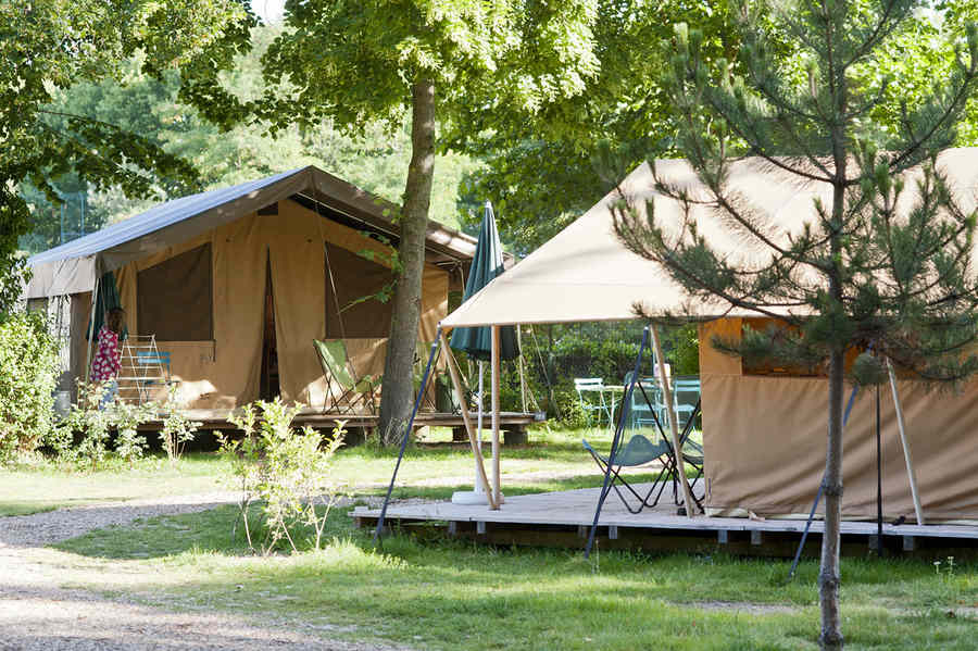 camping_paris_hebergements_tentes